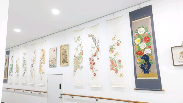 태안도서관 갤러리에서 전시 중인 한국전통민화 작품