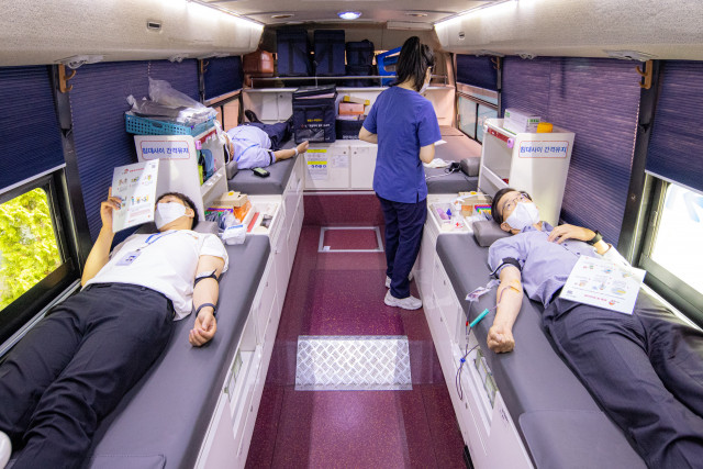 한국수출입은행 임직원들이 단체 헌혈에 긴급 동참했다