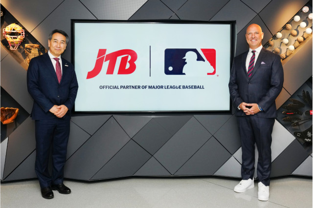 Eijiro Yamakita, JTB President &amp; CEO (left) at MLB headquarters in New York City with Noah Garden, Deputy Commissioner, Business &amp; Media, Major League Baseball (right). (Photo: Business Wire)