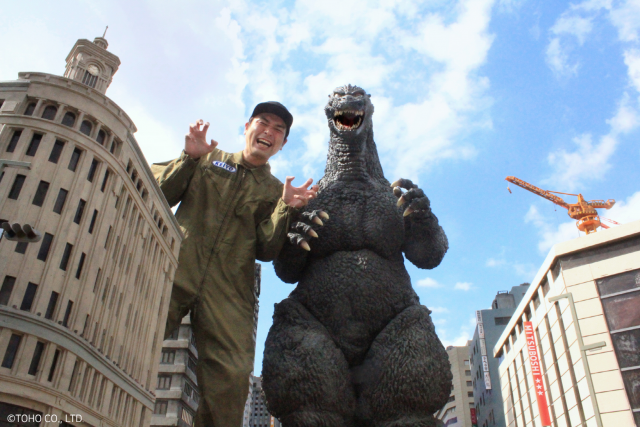 ‘TOKYO GODZILLAs’ 초반은 ‘고질라 슈트’를 활용한 특수 촬영 기법이 CG와 가미돼 제작됐다. 특수촬영을 통해 현실성을 높이고 CG의 최신 기술을 구사해 시대를 초월하는 영상미가 구현됐다(ⓒTOHO CO., LTD.)