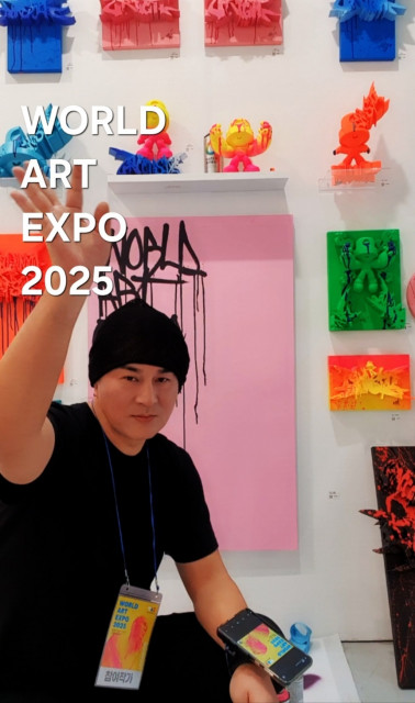 WORLD ART EXPO 2025에 참여한 닌볼트 작가